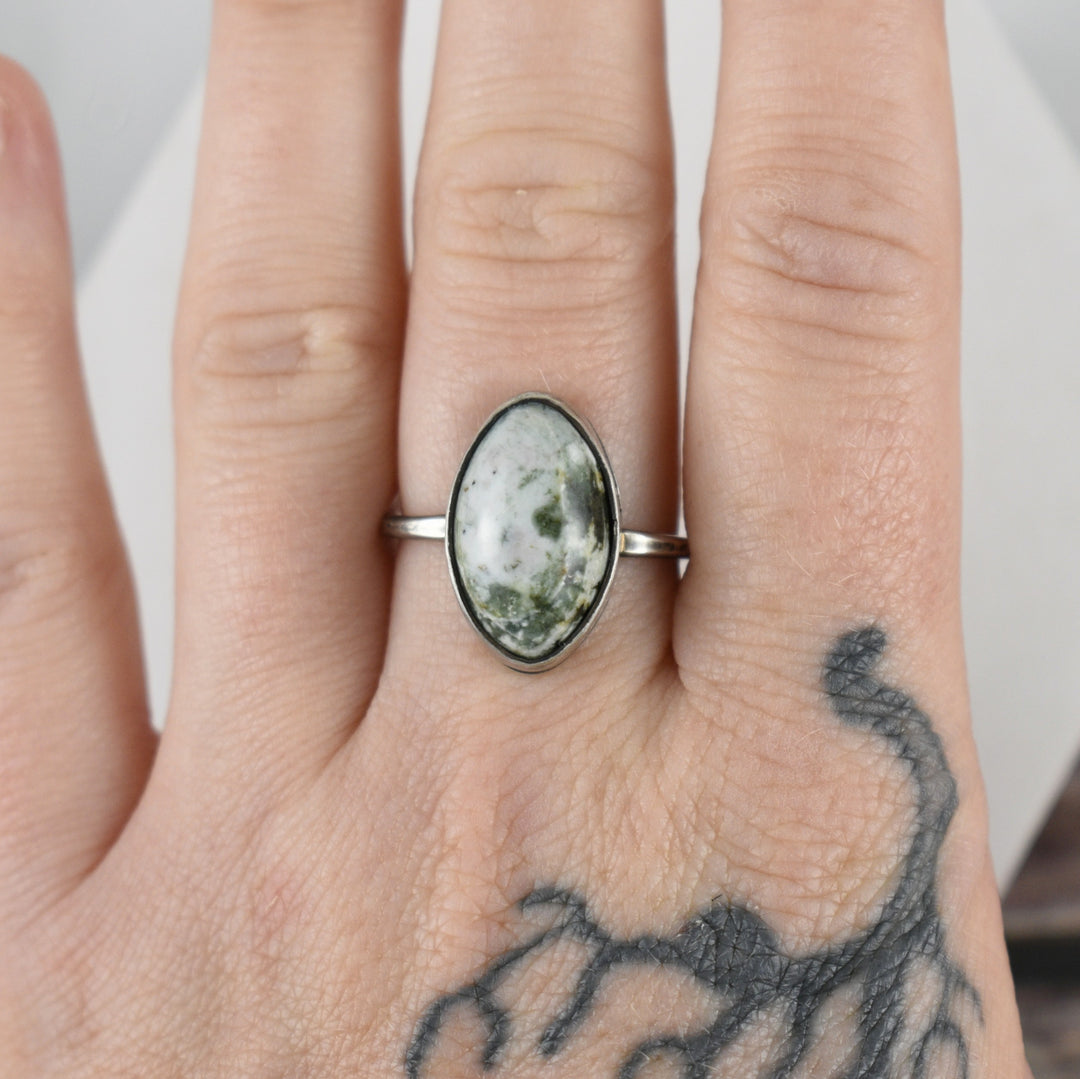 White and Green Jasper Ring in Sterling Silver - Adjustable