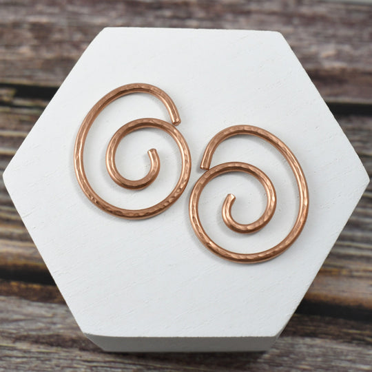 Hammered copper tunnel earrings for men and women