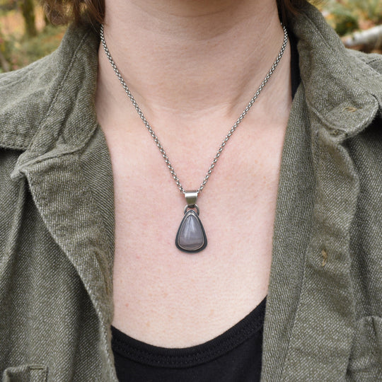 Sterling Silver Pink Agate Pendant Necklace