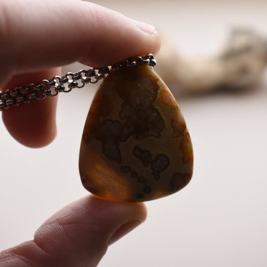 Tubal Agate Pendant Necklace