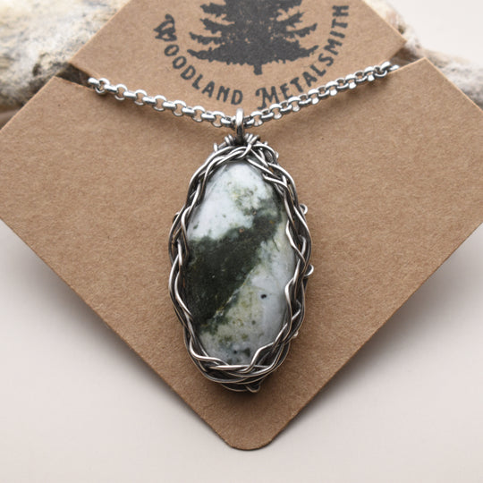 Serpentine Pendant Necklace in Sterling Silver