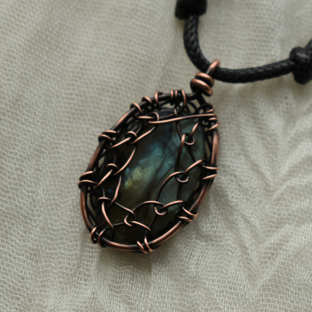 Small Labradorite Copper Pendant Necklace