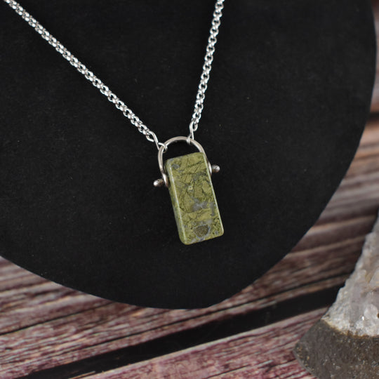 Women's Epidote Necklace