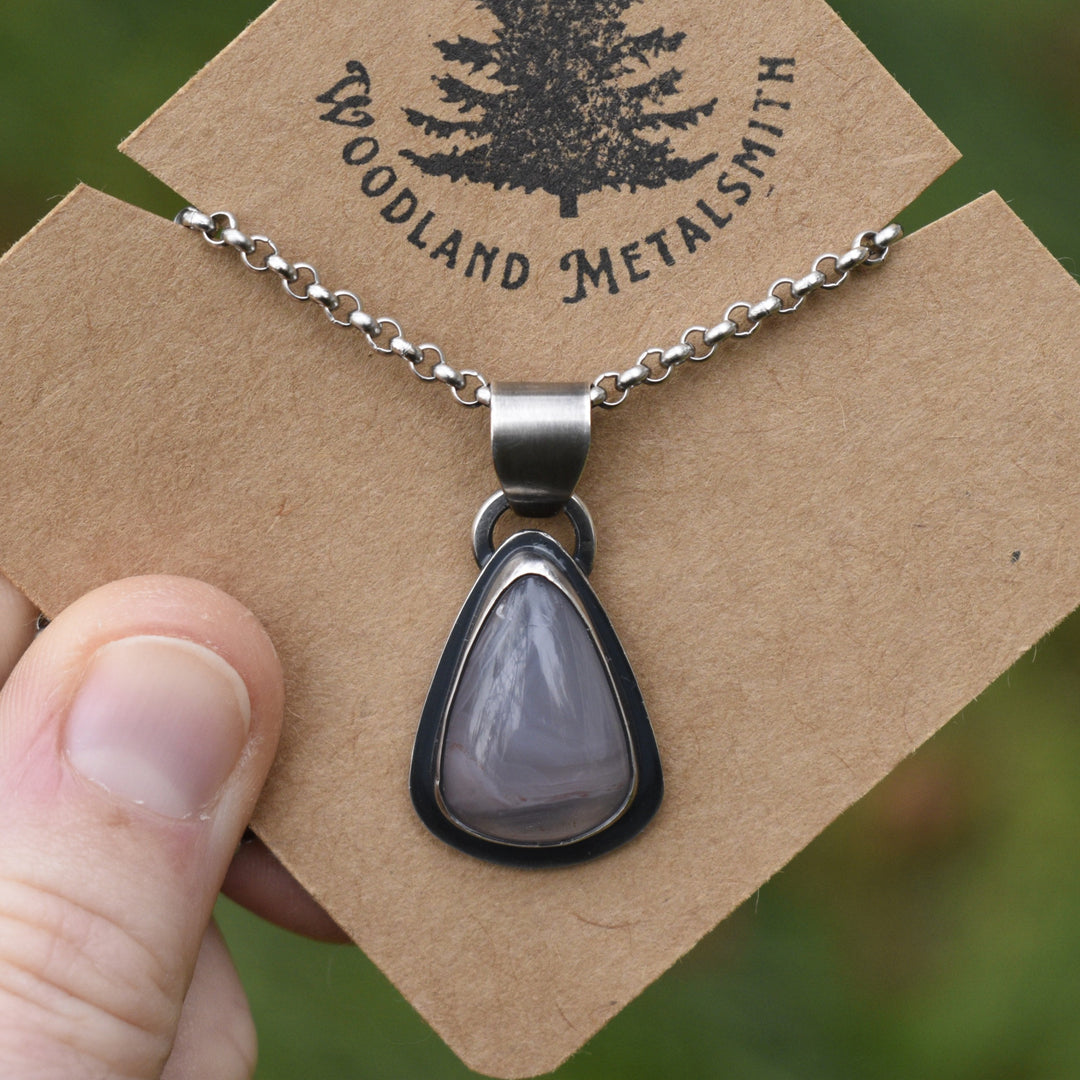 Pink Agate and sterling silver pendant necklace