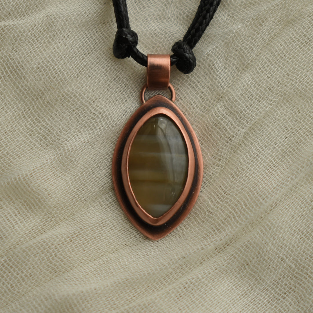 Handmade Washington State yellow banded Agate necklace in copper