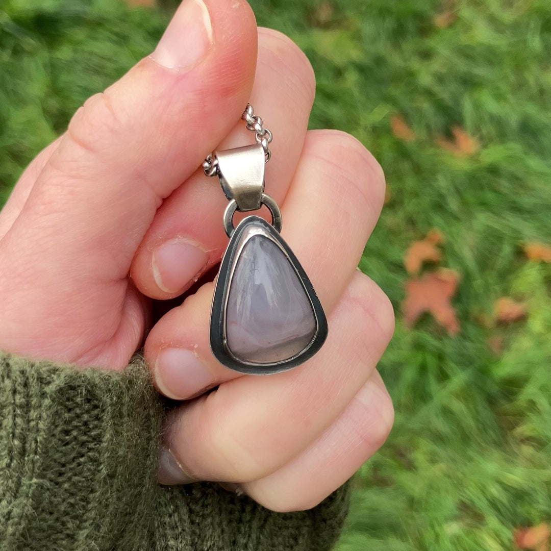 Pink and purple agate silver necklace