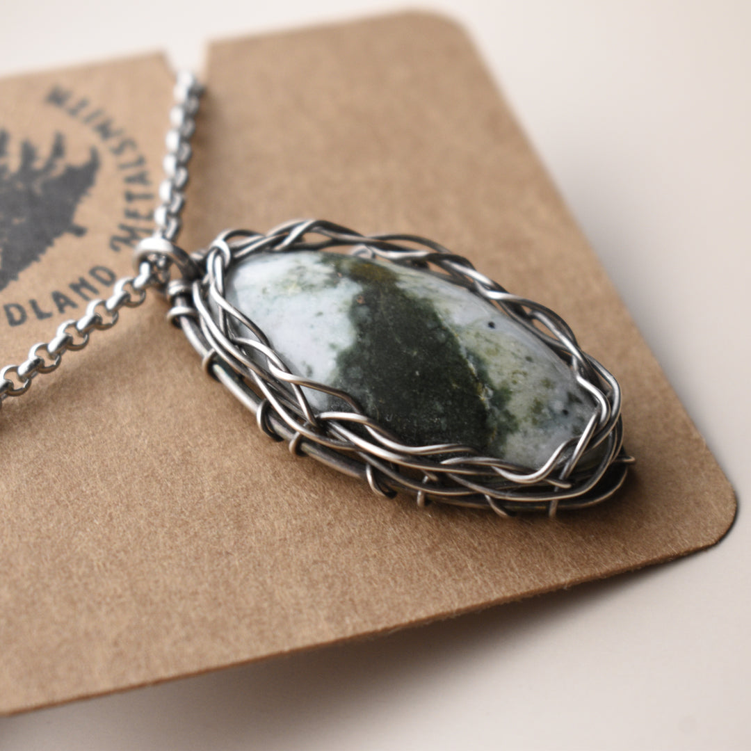 Serpentine Necklace in Sterling Silver, 16 inch Chain